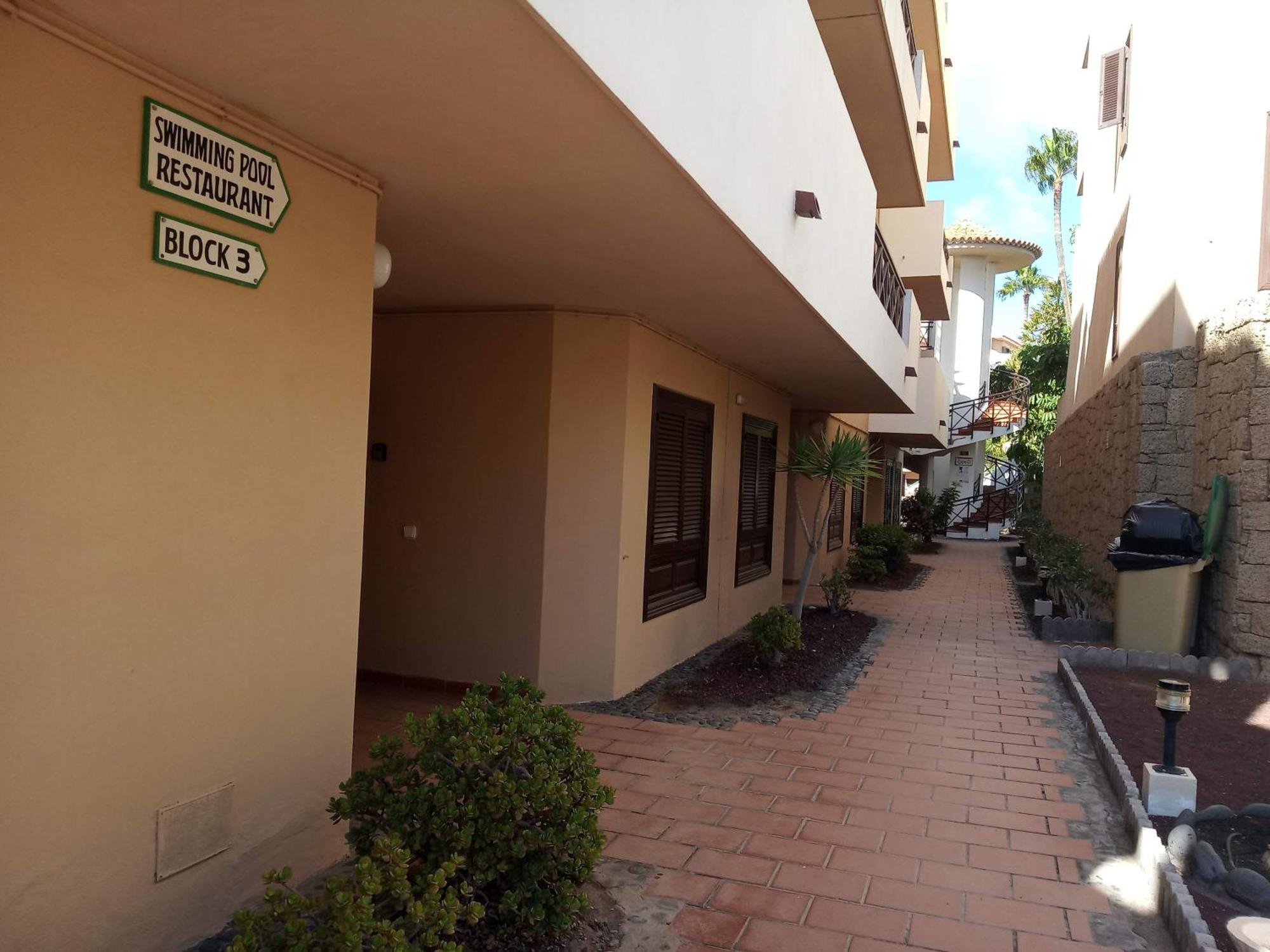Apartment With Pool And Gardens Near The Coast San Miguel de Abona Exterior photo